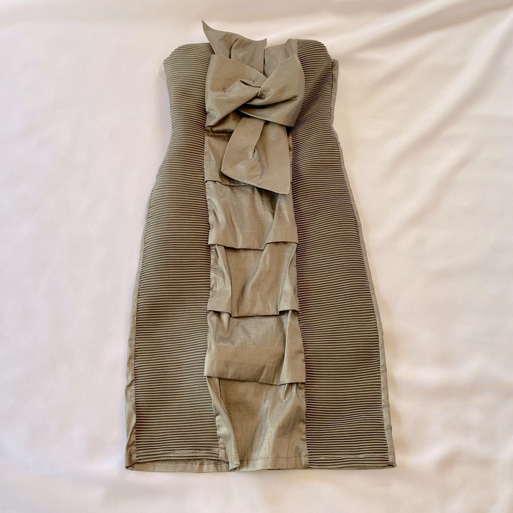 Excellent Windsor strapless dress